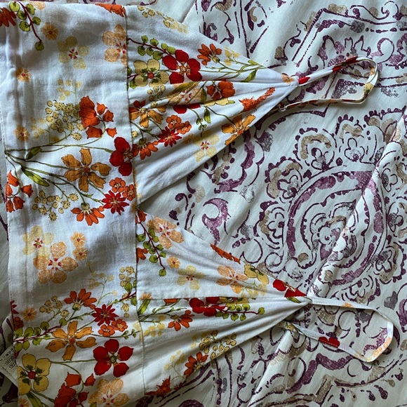 Crop top - Picture 2 of 3